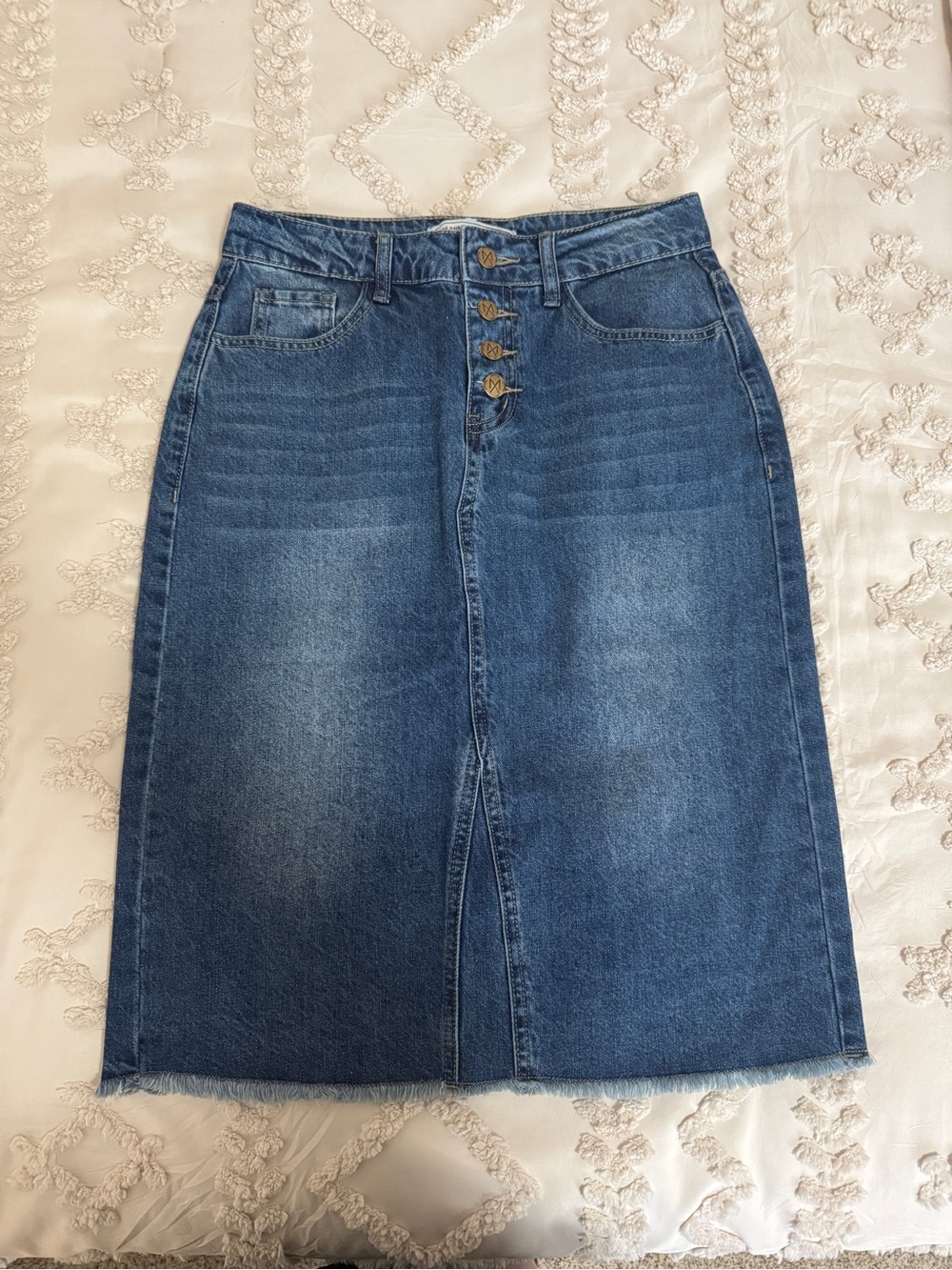 Mainstreet Exchange- High-Waist Button-Front Denim Midi Skirt - Medium Blue